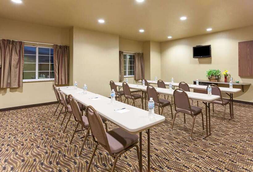 Microtel Inn & Suites By Wyndham Searcy
