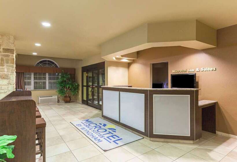 Microtel Inn & Suites By Wyndham Searcy