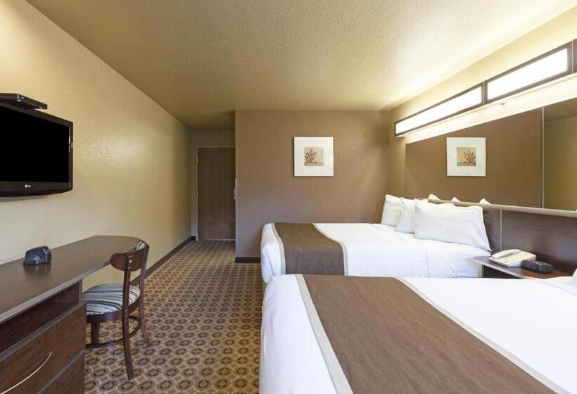 Microtel Inn & Suites By Wyndham Searcy