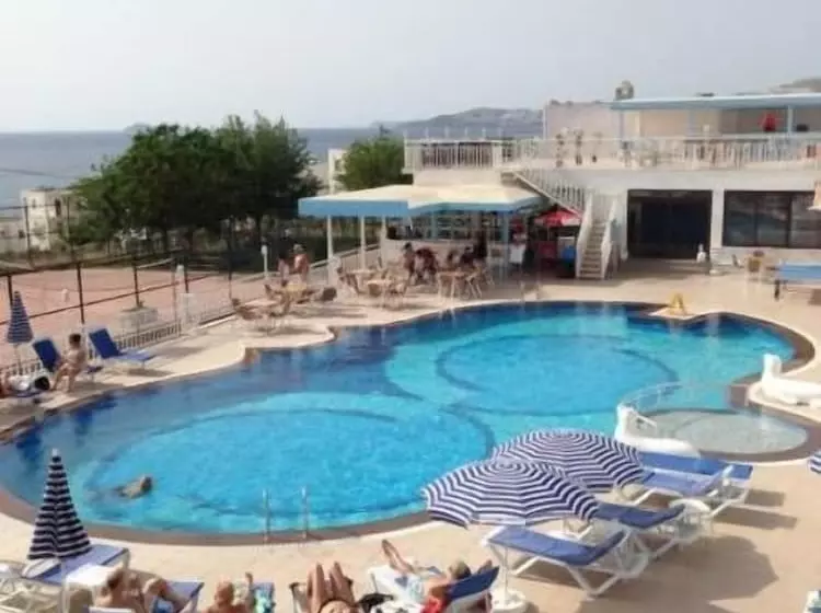 リゾートホテル Victoria Suite Hotel & Spa