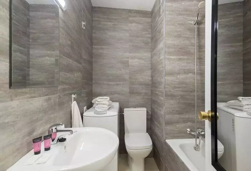 Apartamentos Vaquers Mikka