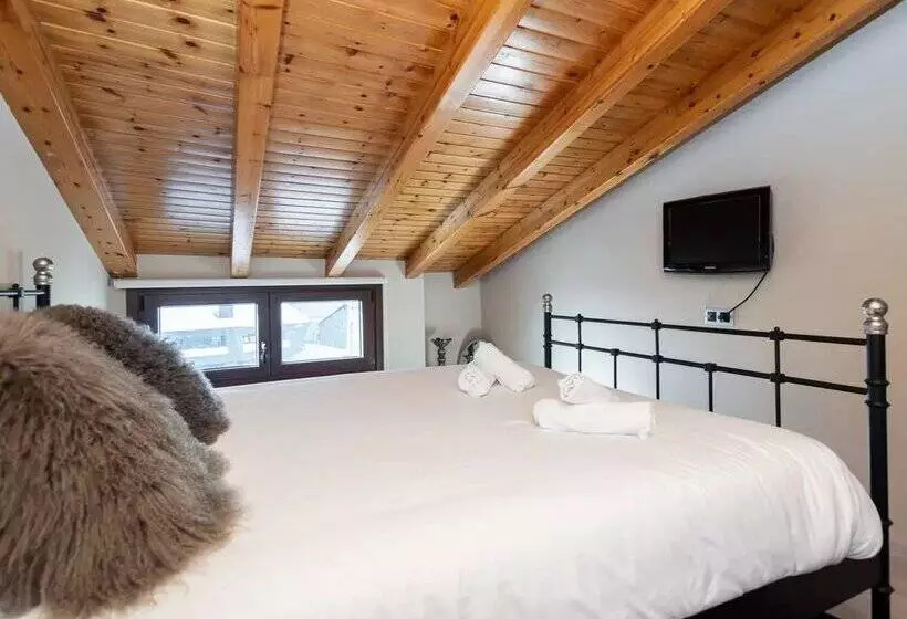 Apartamentos Vaquers Mikka