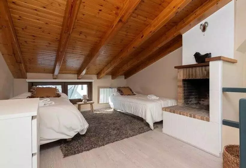 Apartamentos Vaquers Mikka