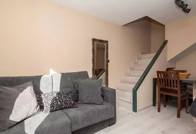 Apartamentos Vaquers Mikka