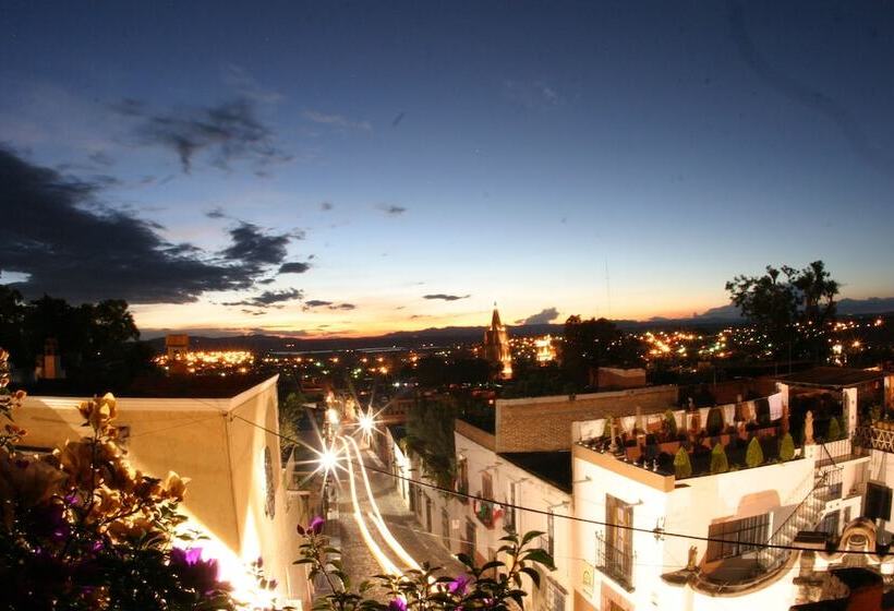 تختخواب و صبحانه Casa Schuck Boutique