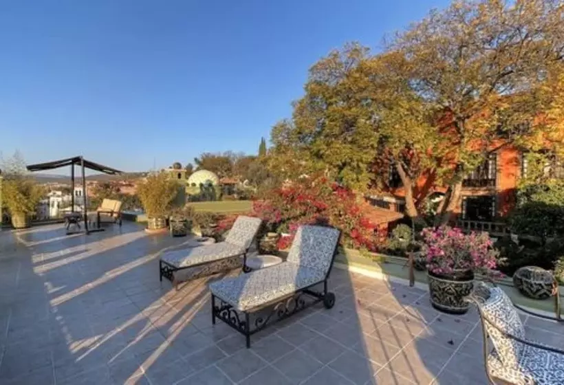 تختخواب و صبحانه Casa Schuck Boutique