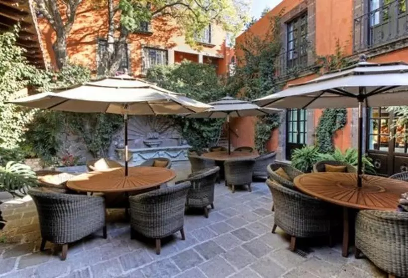 تختخواب و صبحانه Casa Schuck Boutique