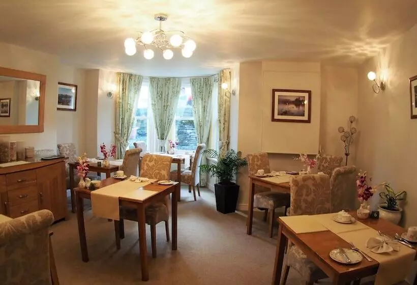 Aamiaismajoitus (B&B) Lindisfarne House