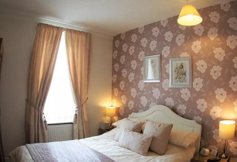 Aamiaismajoitus (B&B) Lindisfarne House