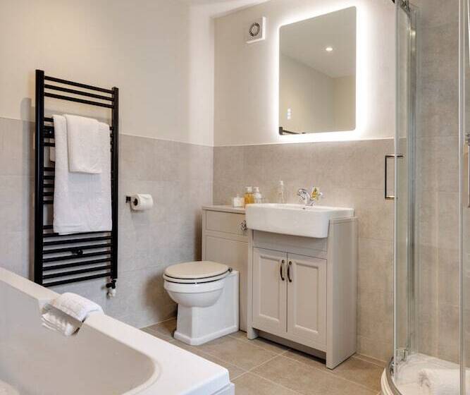 مبيت وإفطار Stone Villa Chester