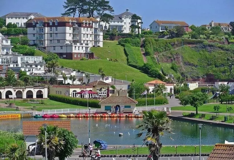 مبيت وإفطار Two Beaches