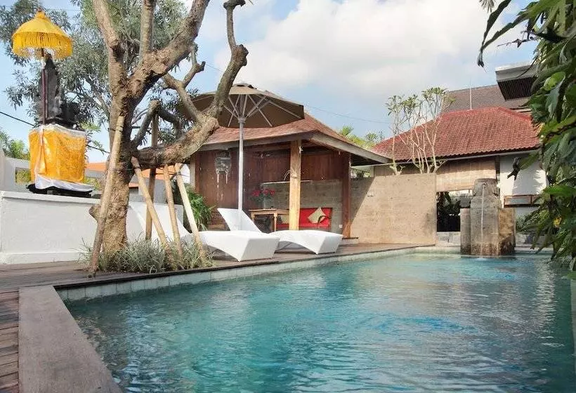 Berawa Dini Guesthouse