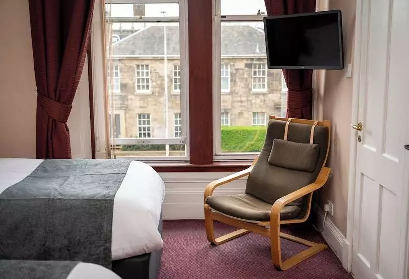 Hampton Hotel By Greene King Inns