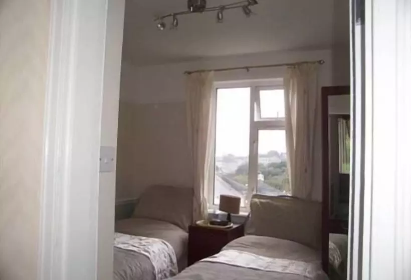 Hotel Alma Lodge Guest House