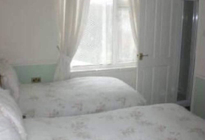 בית מלון כפרי Alma Lodge Guest House