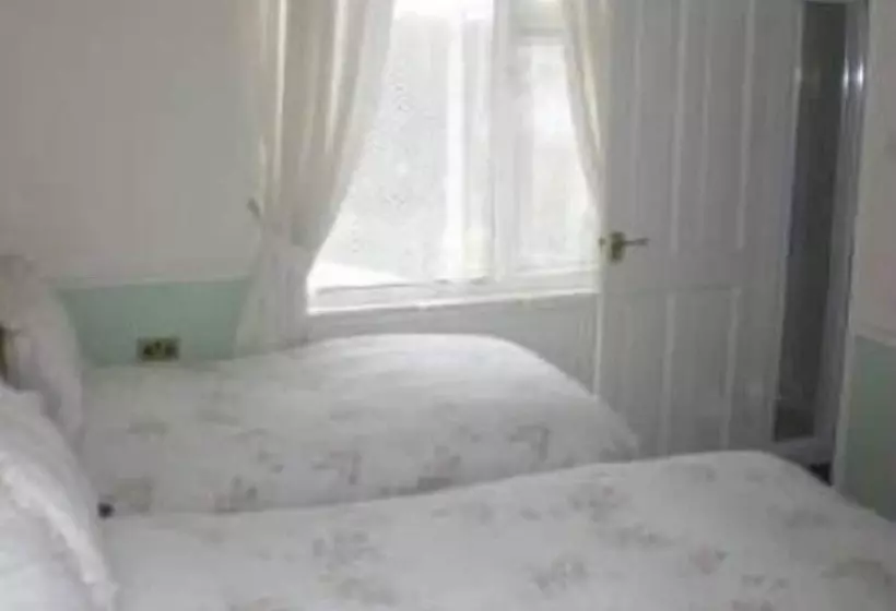 Hotel Alma Lodge Guest House