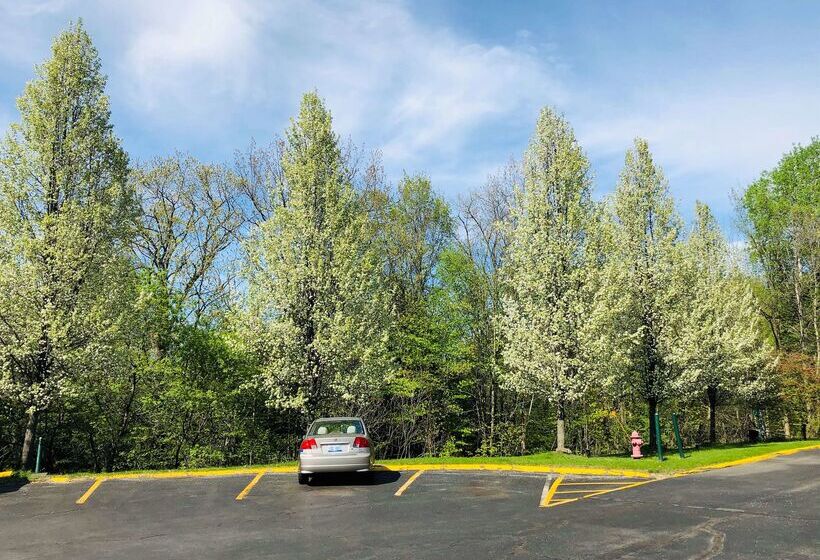 בית מלון כפרי Best Western West Lebanon Hanover