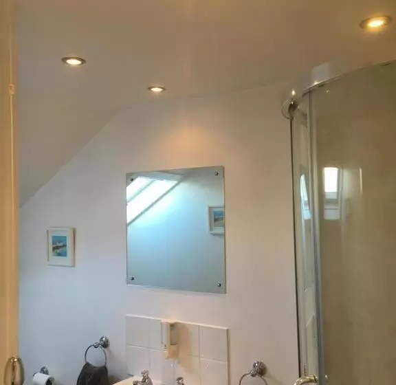 Hotel Caledonia Guest House