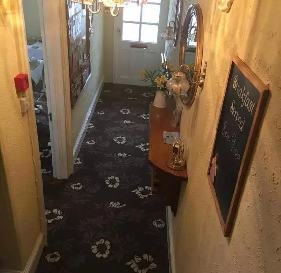 Hotel Caledonia Guest House