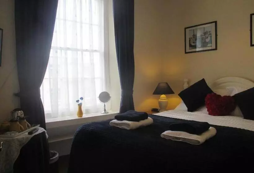 Hotel Caledonia Guest House