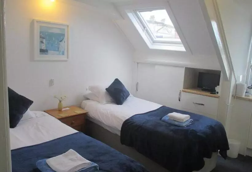 Hotel Caledonia Guest House