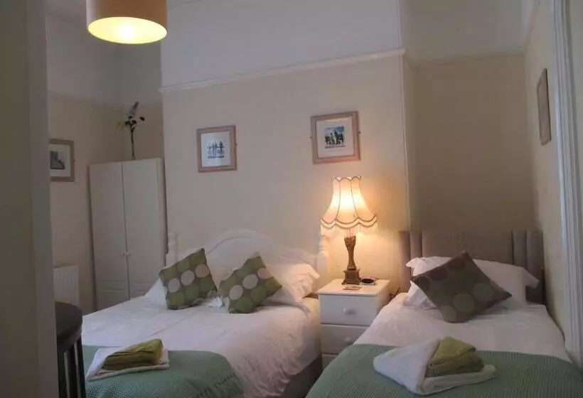 Hotel Caledonia Guest House