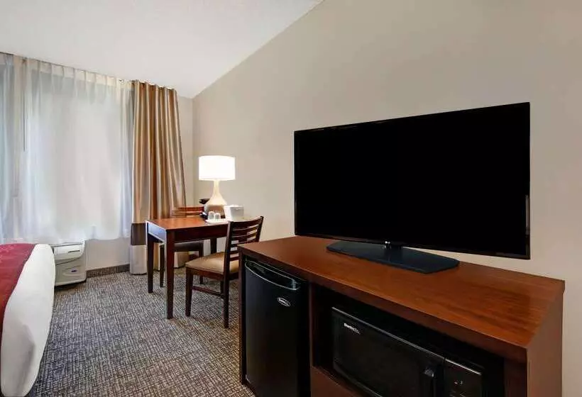 בית מלון כפרי Comfort Inn & Suites