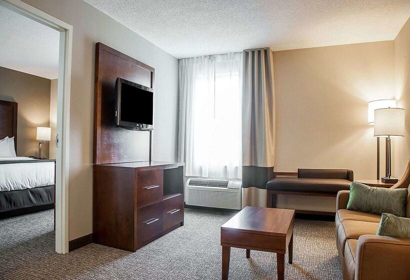 Hotel Comfort Suites West Warwick Providence