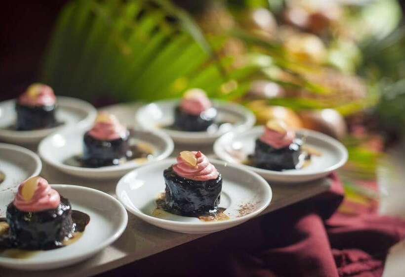 Jalsa Beach Hotel & Spa