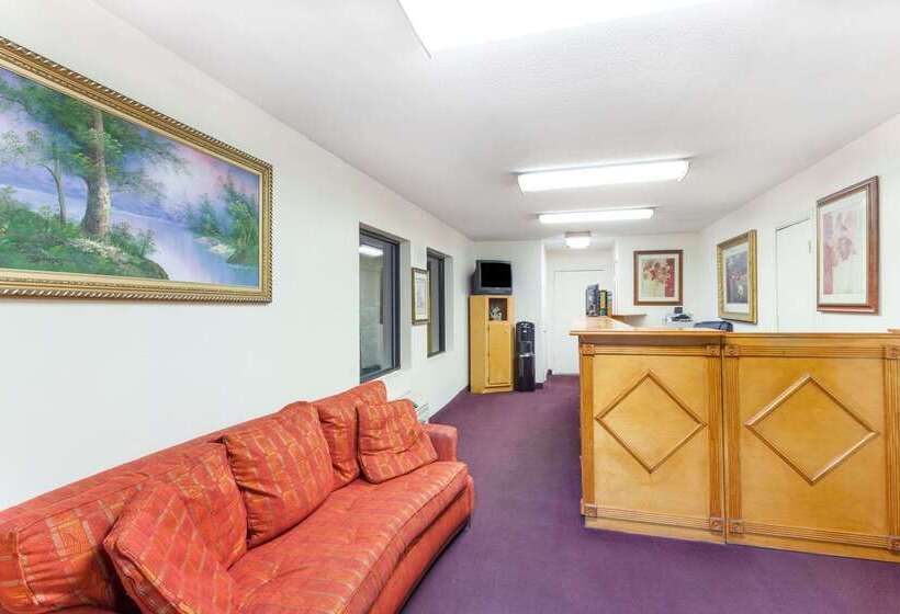 فندق Knights Inn Point South Yemassee