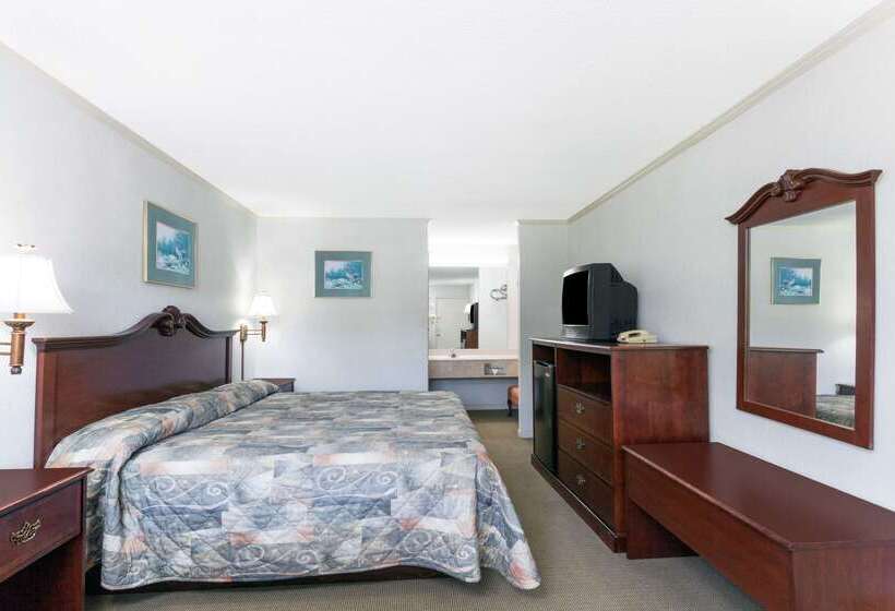 فندق Knights Inn Point South Yemassee