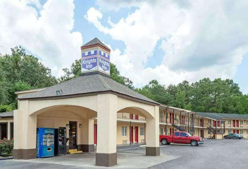 Отель Knights Inn Point South Yemassee