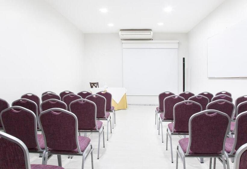 Lp Los Portales Hotel Piura