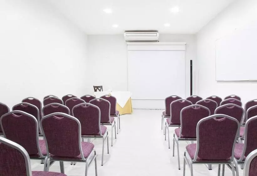 Lp Los Portales Hotel Piura