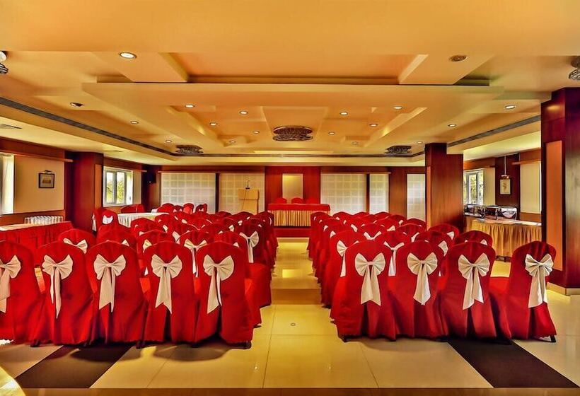 فندق Nm Royale County