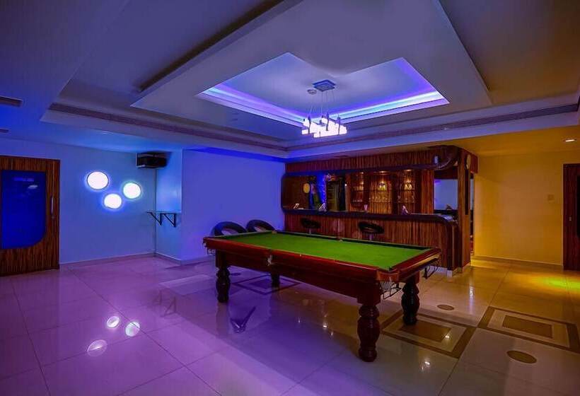 فندق Nm Royale County