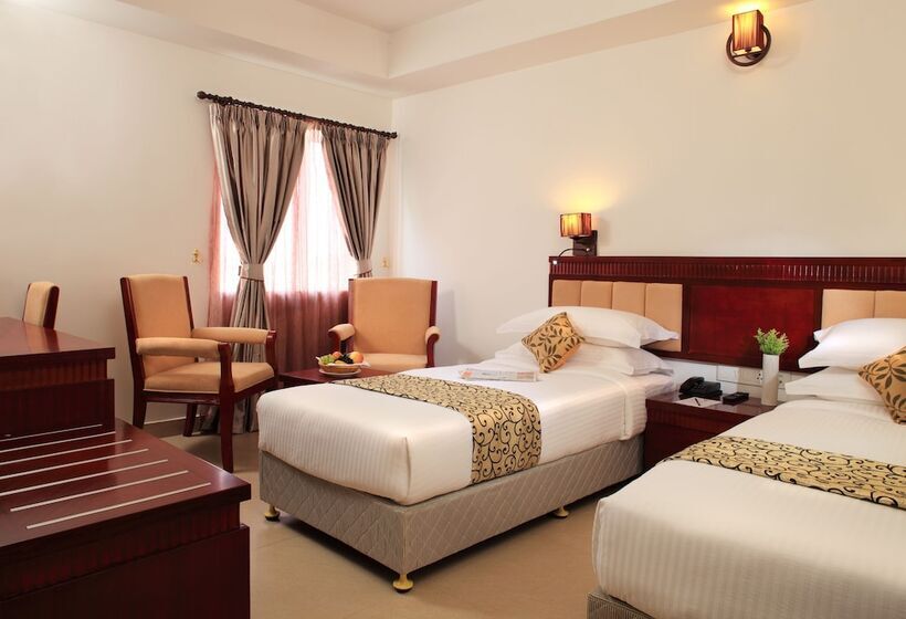 فندق Nm Royale County