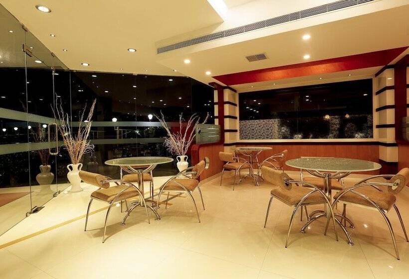 فندق Nm Royale County