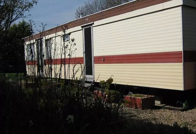 هتل North End Farm Country Guest House