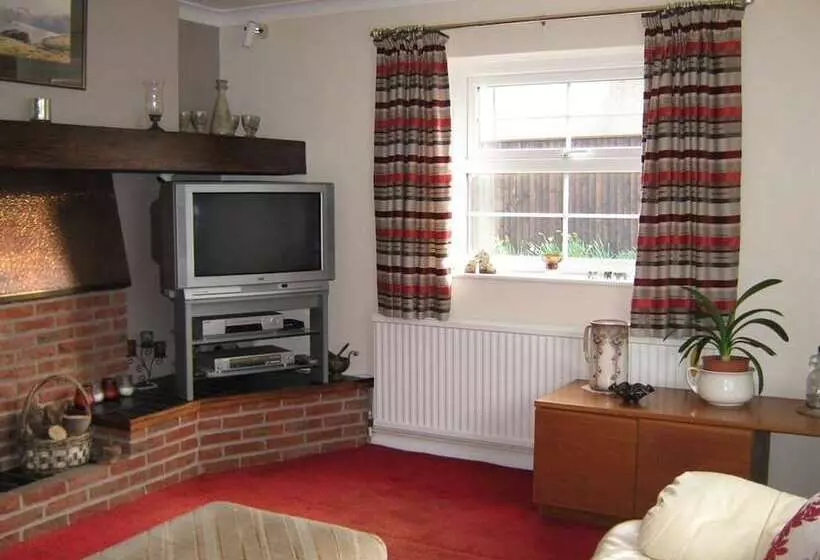 هتل North End Farm Country Guest House