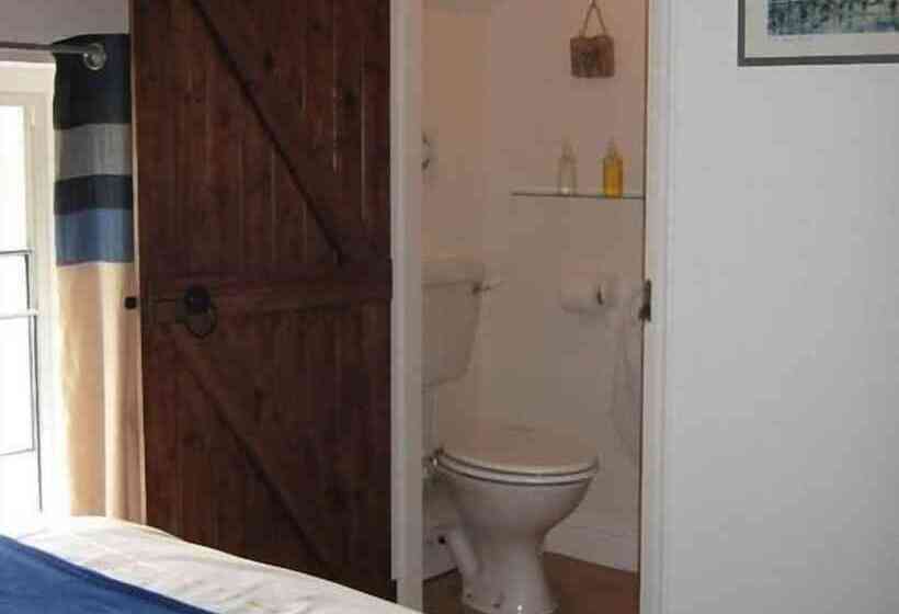 Отель North End Farm Country Guest House