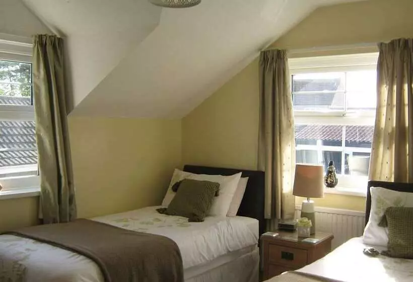 هتل North End Farm Country Guest House