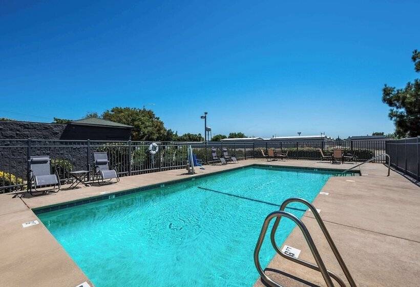 호텔 Quality Inn Yuba City Marysville