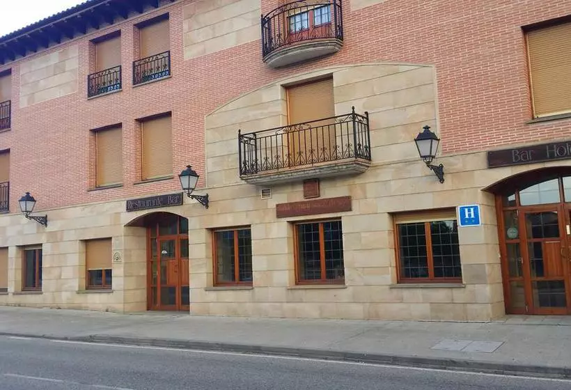 هتل Residencia Alvargonzález