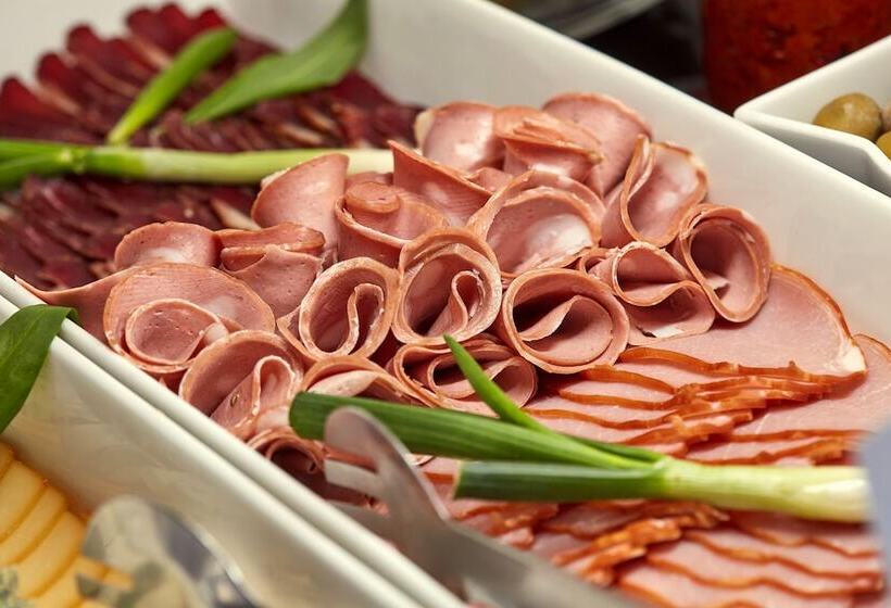 هتل Srbija Garden Free Parking