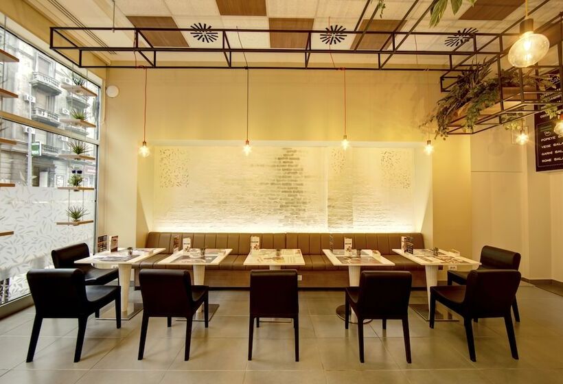 هتل Srbija Garden Free Parking