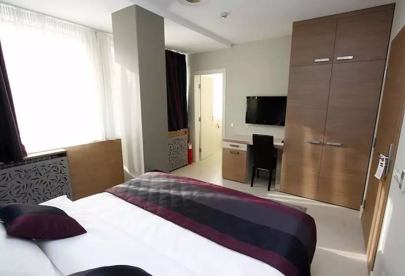 هتل Srbija Garden Free Parking