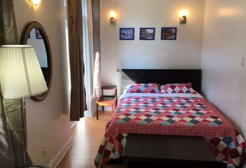 Отель Star Montreal