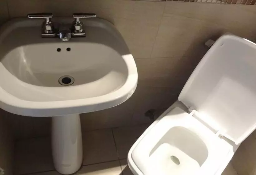 Отель Star Montreal