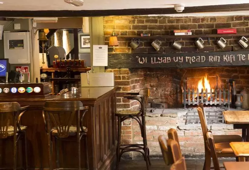 ホテル The Cherry Tree Inn